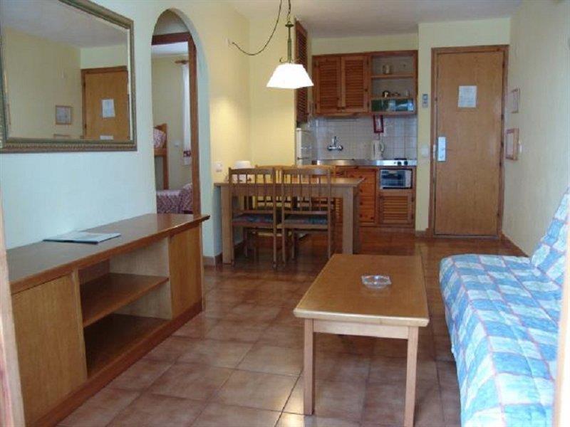 Seth Sa Mirada Aparthotel Arenal d'en Castell Ngoại thất bức ảnh
